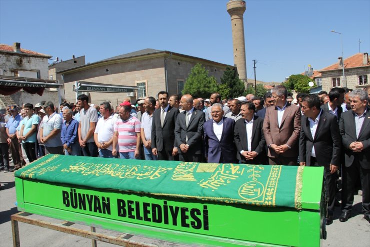 Kayseri'de sele kapılarak yaşamını yitiren kişi son yolculuğuna uğurlandı