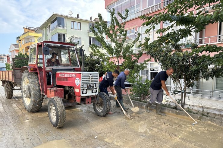 Sinop'taki sağanakta 87 evde hasar oluştu