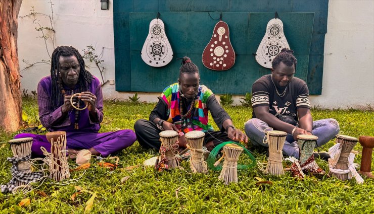 DOSYA HABER/AFRİKA MÜZİĞİ - Batı Afrika'nın insan sesini taklit eden "konuşan davulu" Tama