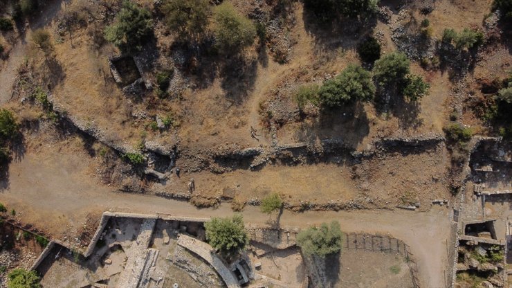 Kelenderis Antik Kenti'nde 2 bin 500 yıllık kalenin ortaya çıkarılması hedefleniyor