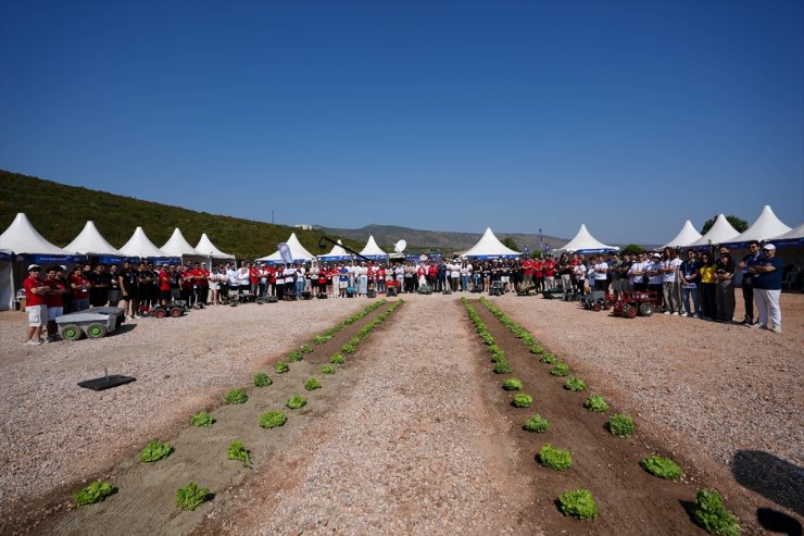 Tarımsal insansız kara araçları TEKNOFEST için piste çıktı