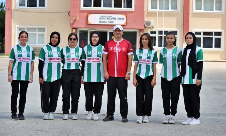 Bocce Çim Topu Milli Takımı'nın 12 kişilik kadrosunun 8'i Samsun'daki liseden çıktı