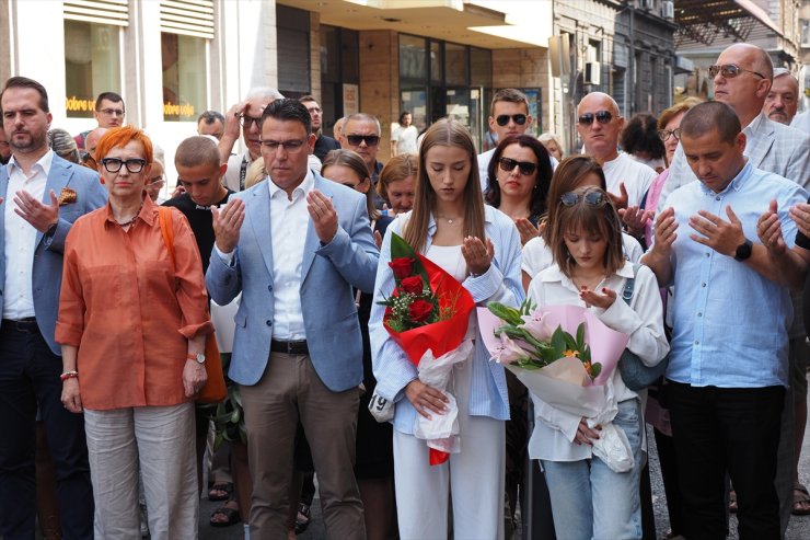 Bosna Hersek'te 29 yıl önce pazar yerinde katledilenler törenle anıldı