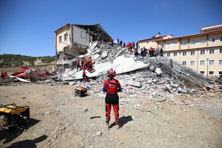 Bingöl'de "Deprem Saha Tatbikatı" yapıldı