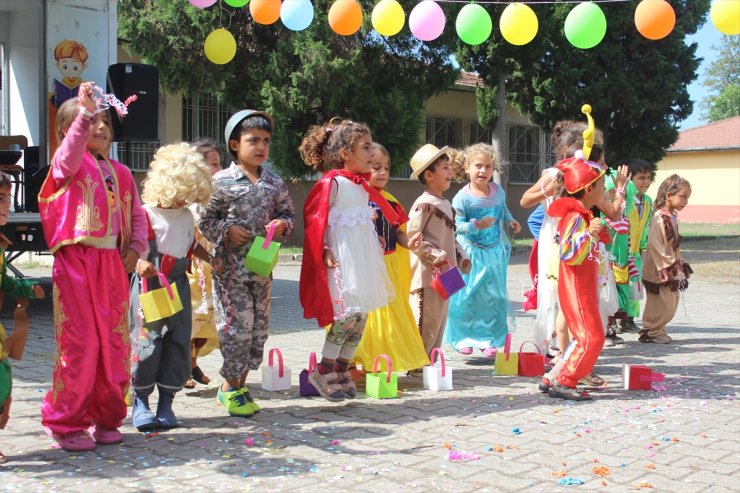 Samsun'da mevsimlik tarım işçilerinin çocuklarına yönelik eğitim programı tamamlandı