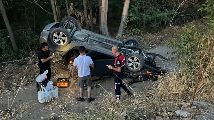 Çanakkale'de cip ve otomobilin çarpıştığı kazada 5 kişi yaralandı