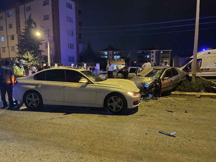 Eskişehir'deki trafik kazasında 1 kişi hayatını kaybetti, 5 kişi yaralandı