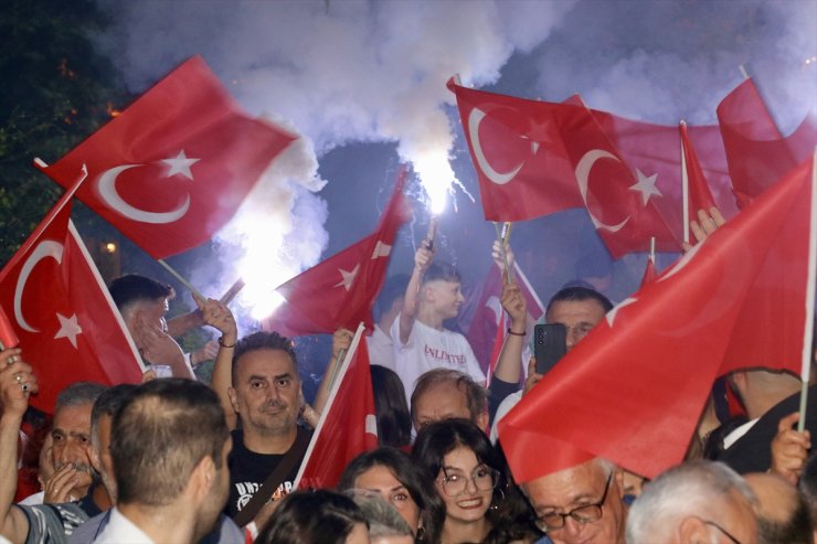 Trabzon ve Giresun'da fener alayı düzenlendi