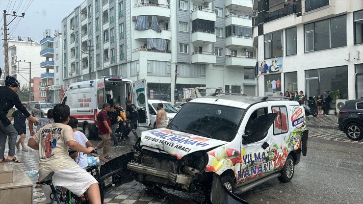 Hatay'da çocuğun kullandığı hafif ticari aracın çarptığı kişi yaralandı