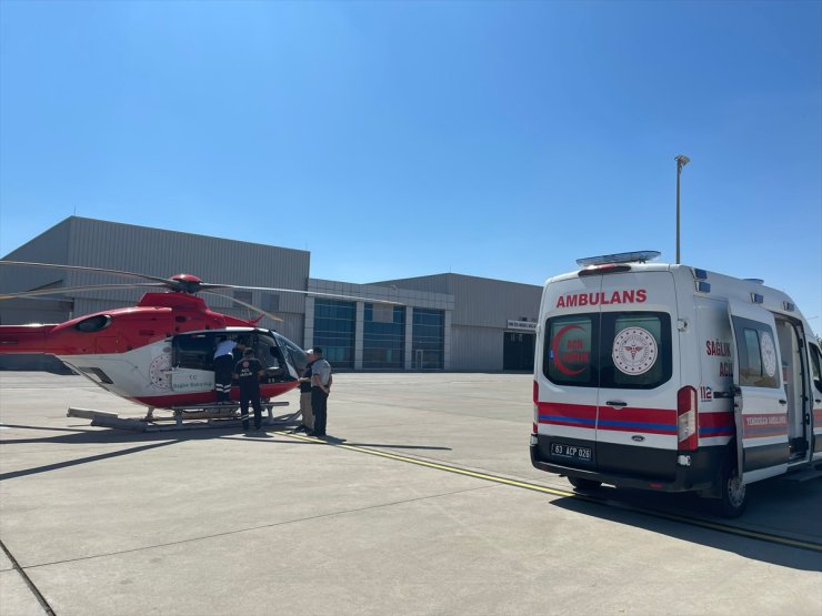 Şanlıurfa'da ambulans helikopter 3 günlük bebek için havalandı