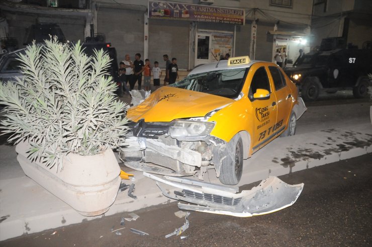 Şırnak'ta freni boşalan tır önce otomobile sonra da tıra çarptı