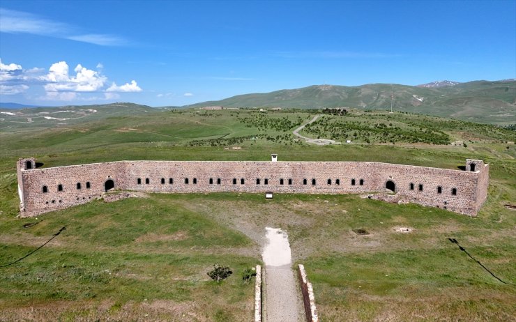 Erzurum'un asırlık tabyalarından "Mecidiye Tabyası" tüm ihtişamıyla ayakta duruyor