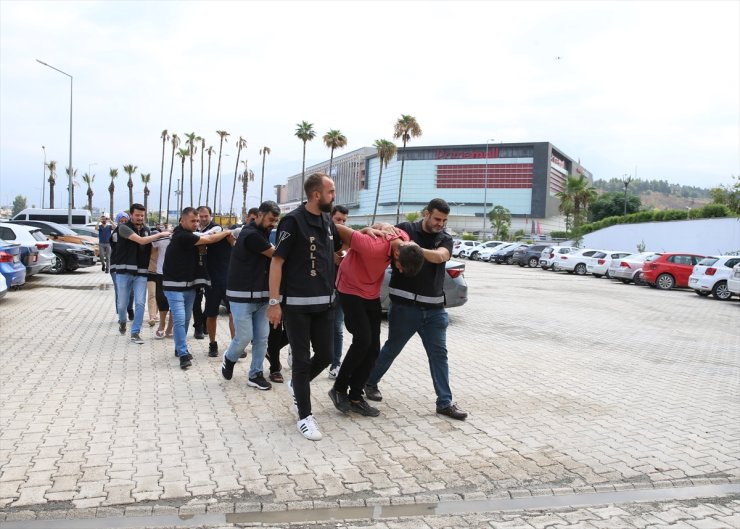 Hatay'da bir kişinin bıçaklanarak öldürülmesiyle ilgili yakalanan 5 şüpheli tutuklandı