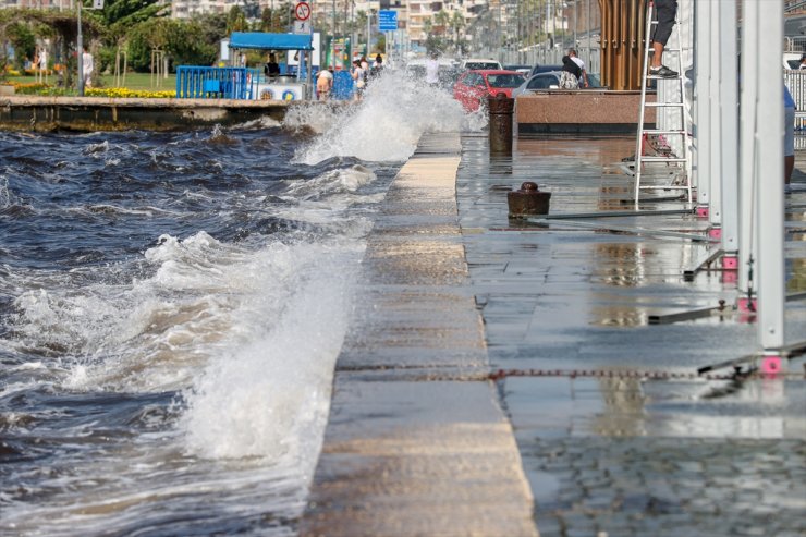 İzmir Körfezi'nde mikrobiyal denge sıkı kontrolle yeniden kurulabilir