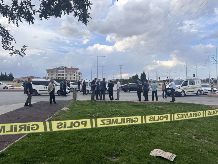 Konya'da çalıntı otomobilden açılan ateşle 2 polis yaralandı