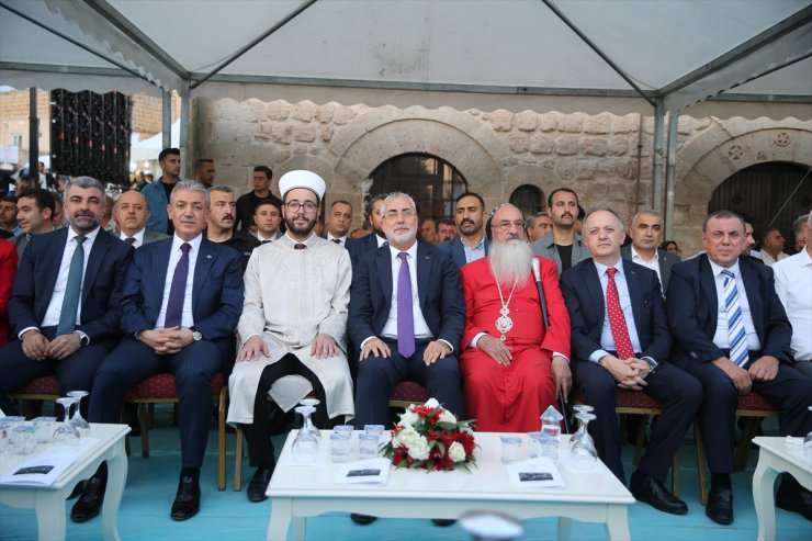 Bakan Işıkhan, "3. Uluslararası Midyat Kültür ve Sanat Festivali"nde konuştu: