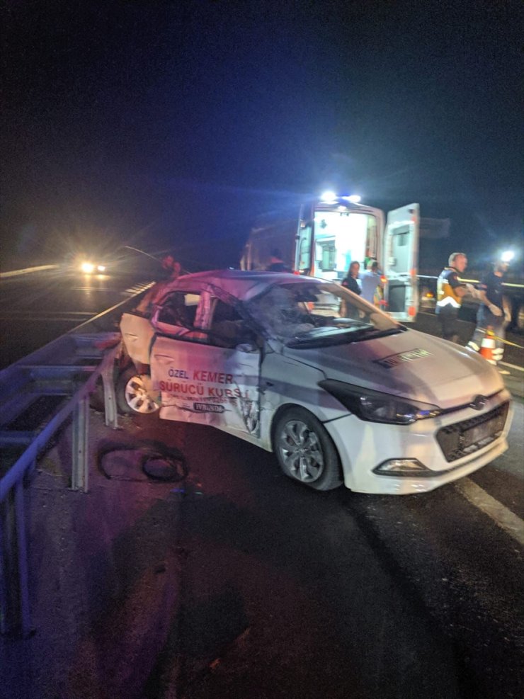 Balıkesir'de zincirleme trafik kazasında 1 kişi öldü, 1 kişi yaralandı