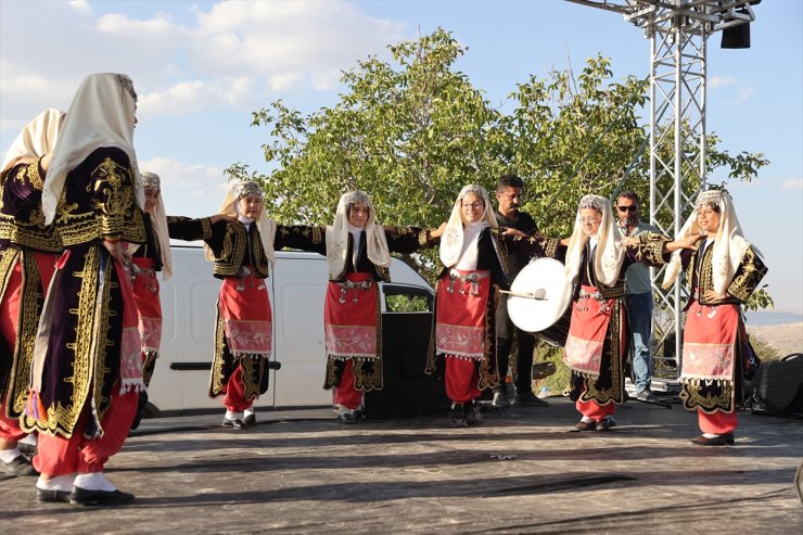 "52. Uluslararası Ürgüp Bağ Bozumu Festivali" düzenlendi