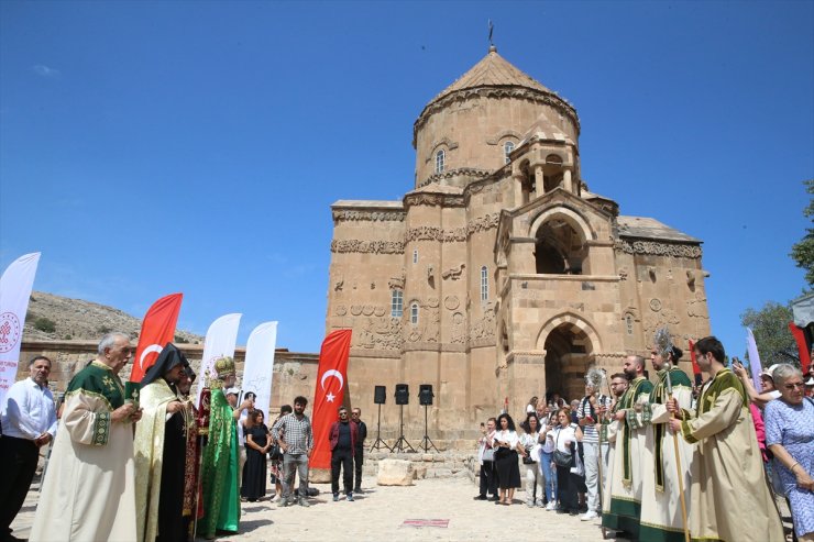 Akdamar Kilisesi'nde yapılan 12. ayin sona erdi