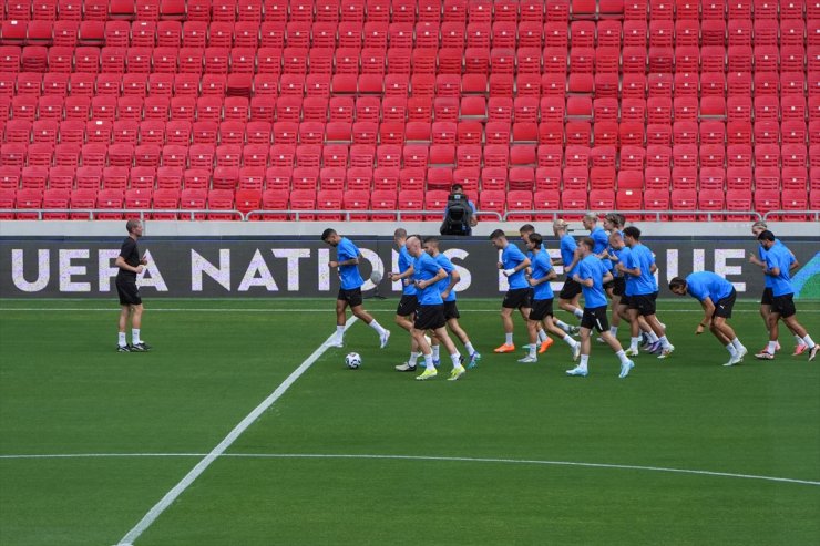 A Milli Futbol Takımı'nın rakibi İzlanda, hazırlıklarını tamamladı