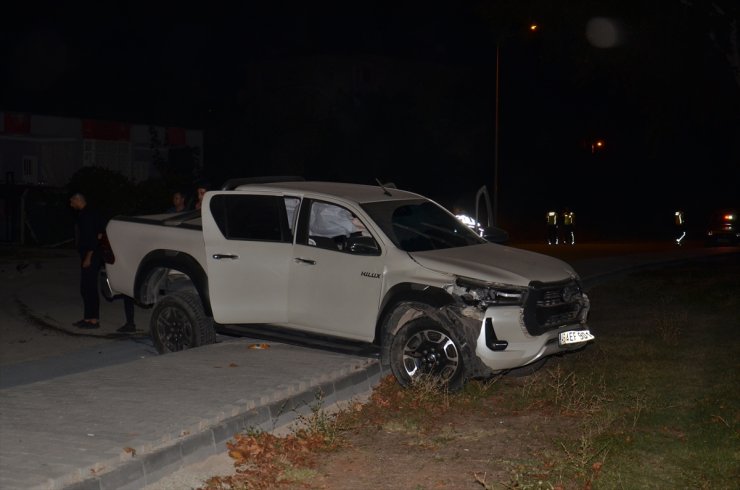 GÜNCELLEME - Kahramanmaraş'ta kamyonetin çarptığı akülü tekerlekli sandalyelerdeki 3 kişiden biri öldü