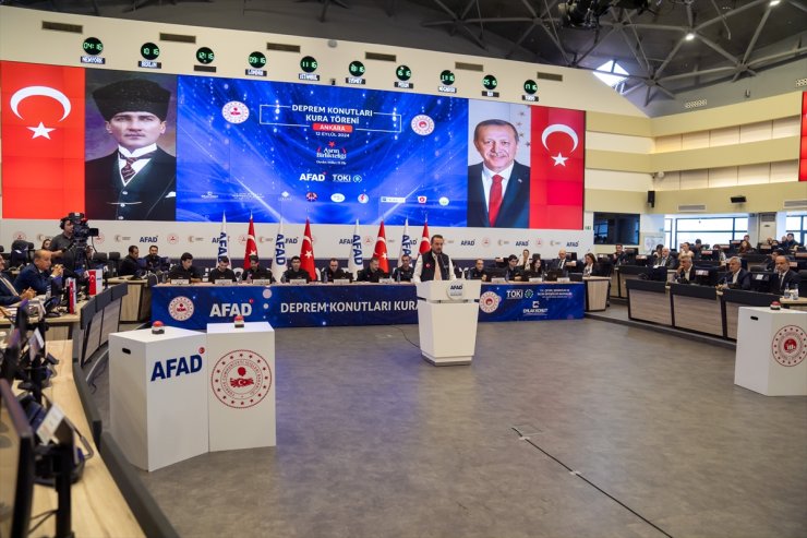 AFAD'da "Deprem Konutları Kura ve Anahtar Teslim Töreni" düzenlendi