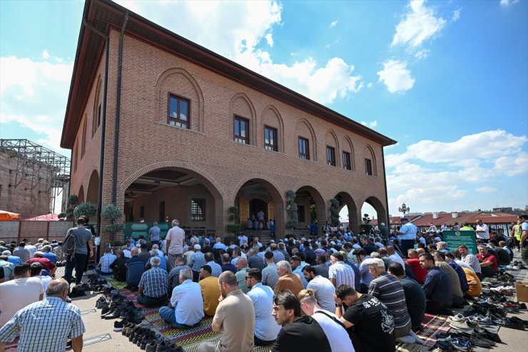 Ankara'da Ayşenur Ezgi Eygi için gıyabi cenaze namazı kılındı