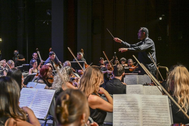 Kolombiya ile Türkiye arasındaki diplomatik ilişkilerin 65. yılı Ankara'da konserle kutlandı