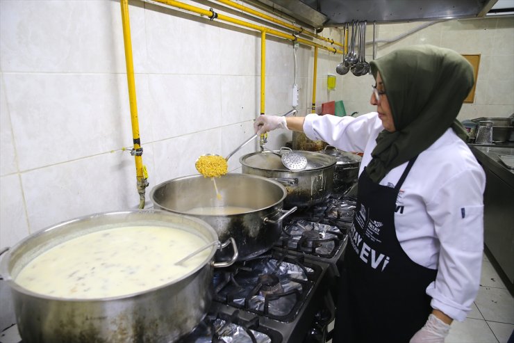 Hatay'ın serinleten buğday çorbası Gastronomi Evi'nde tanıtılıyor