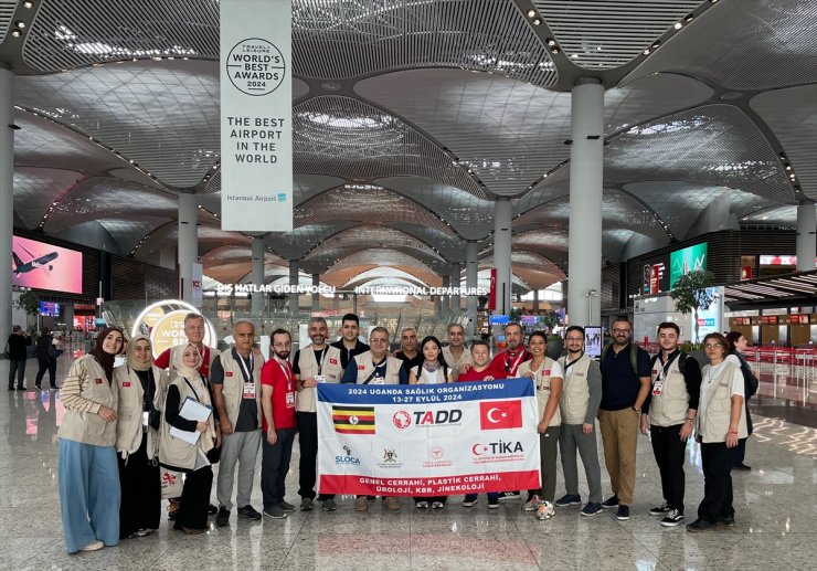 Türkiye'den gönüllüler sağlık organizasyonu için Uganda'ya gitmek üzere yola çıktı