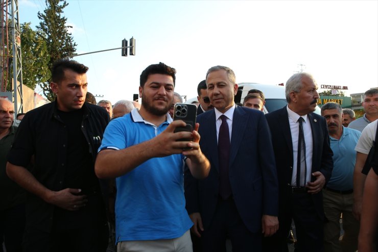 İçişleri Bakanı Ali Yerlikaya, Hatay'da ziyaretlerde bulundu