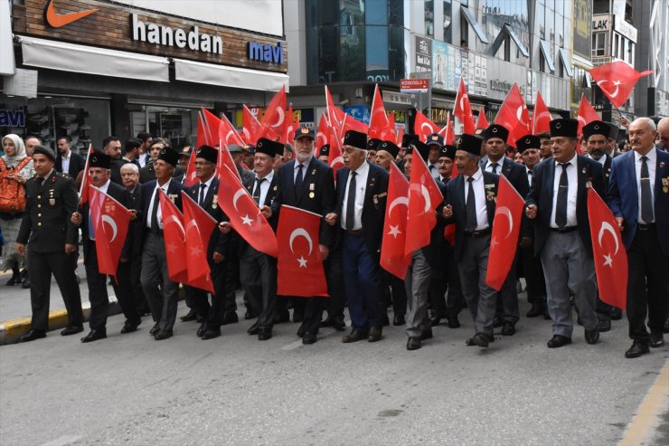 Van, Hakkari, Bitlis ve Muş'ta 19 Eylül Gaziler Günü kutlandı