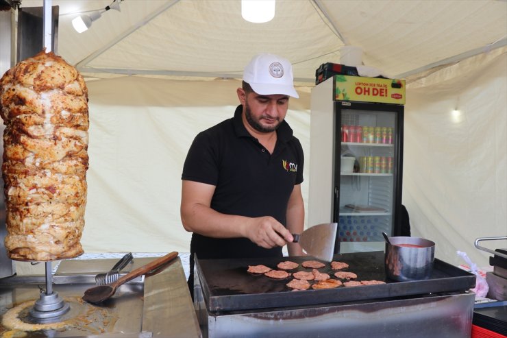 Elazığ'da "6. Geleneksel Salçalı Köfte ve Gastronomi Festivali" başladı