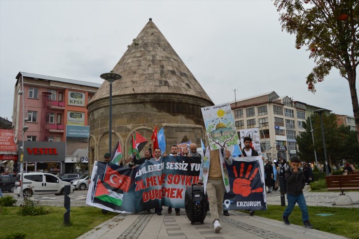 Erzurum'da hekimler ve sağlık çalışanları Gazze için "sessiz yürüyüş" yaptı