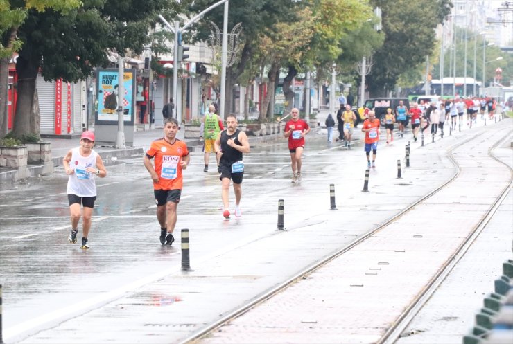 4. Uluslararası Kayseri Yarı Maratonu koşuldu