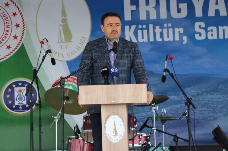 Kütahya’da "Frigya Medeniyetleri Kültür, Sanat ve Spor Festivali" yapıldı