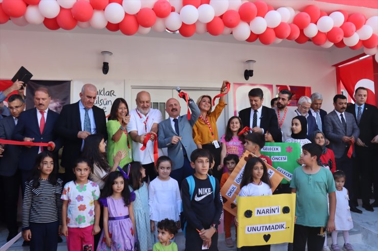 Adıyaman'da Çocuklar Gülsün Diye Derneği öncülüğünde yaptırılan anaokulu açıldı