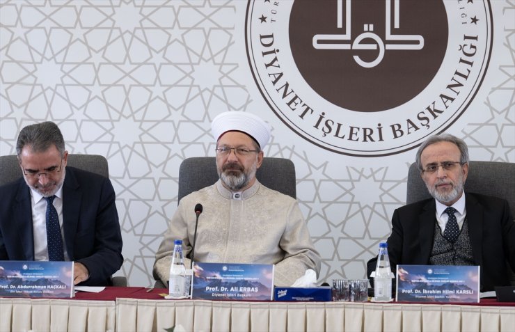 Diyanet İşleri Başkanı Erbaş, "Kur'an Ayetleri ve Bilimsel Veriler Işığında Arz Sempozyumu"nda konuştu: