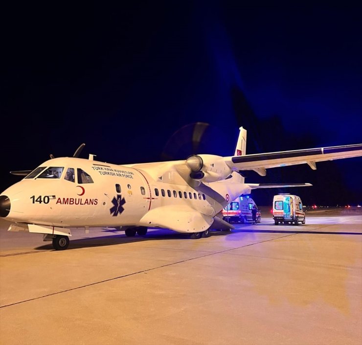 Şanlıurfa'da ambulans uçak 4 çocuk için havalandı