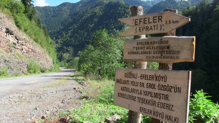 Artvin'de köylüler bozulan yollarını imece usulü düzeltti