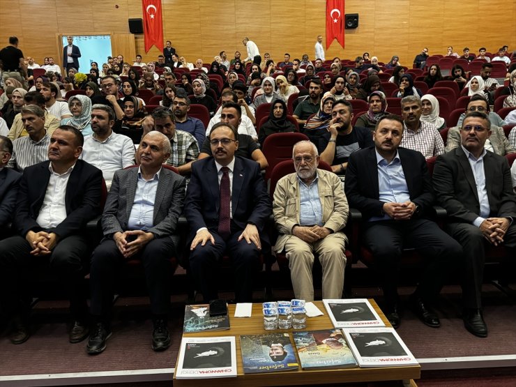 Siirt'te "Değerimiz Prof. Dr. İhsan Süreyya Sırma" konulu vefa programı düzenlendi