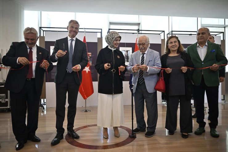 Aile ve Sosyal Hizmetler Bakanı Göktaş, Türk Kadın Öncüleri sergisini açtı