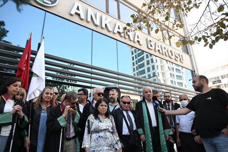 Görme engelli avukatlardan Ankara Barosu'nun "kitap tarama" faaliyetini sonlandırmasına tepki