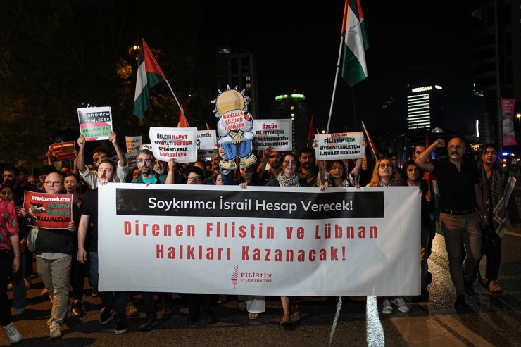 İsrail'in Filistin ve Lübnan'a yönelik saldırıları İstanbul'da protesto edildi