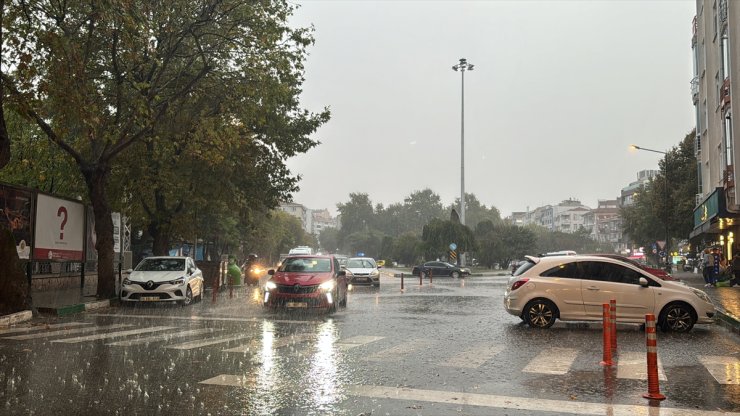 Edirne ve Kırklareli'nde sağanak etkili oldu