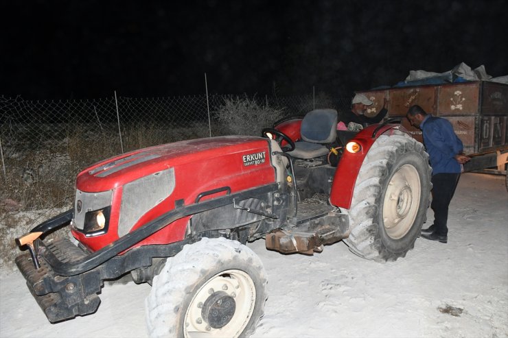 Adıyaman'da traktörün devrilmesi sonucu 7 kişi yaralandı