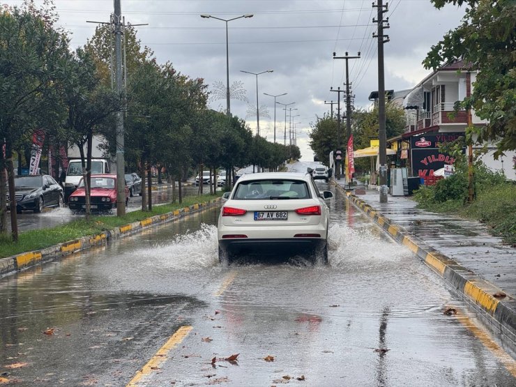 Sakarya'da sağanak etkili oldu