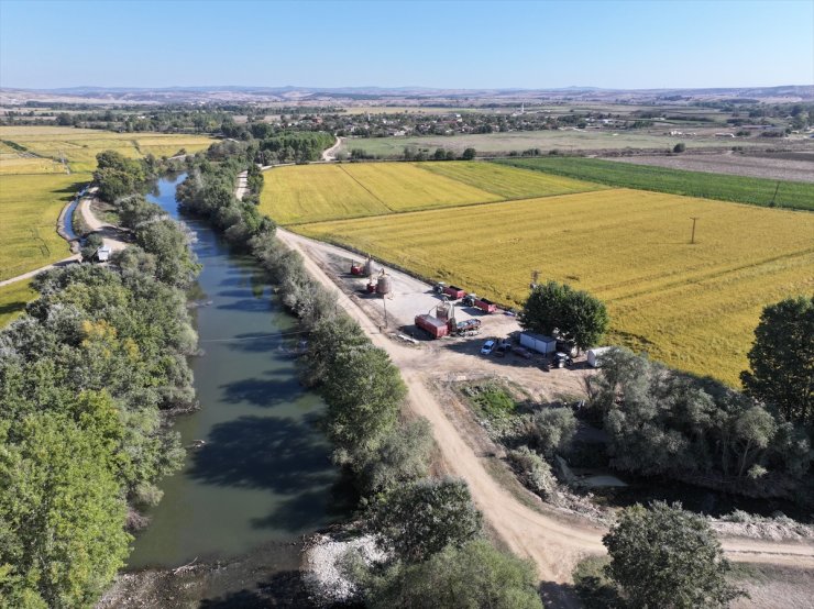 Edirne'de üreticilerin çeltik kurutma mesaisi başladı