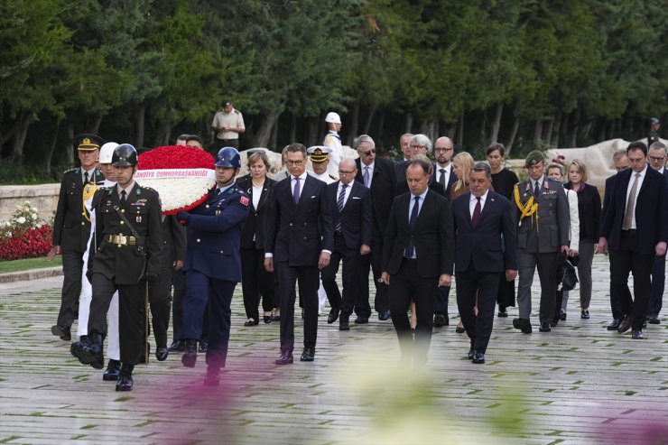 Finlandiya Cumhurbaşkanı Stubb, Anıtkabir'i ziyaret etti