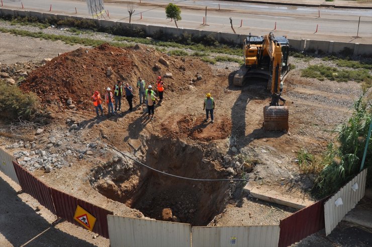 Mersin'de altyapı çalışmalarında doğal gaz borusu patladı